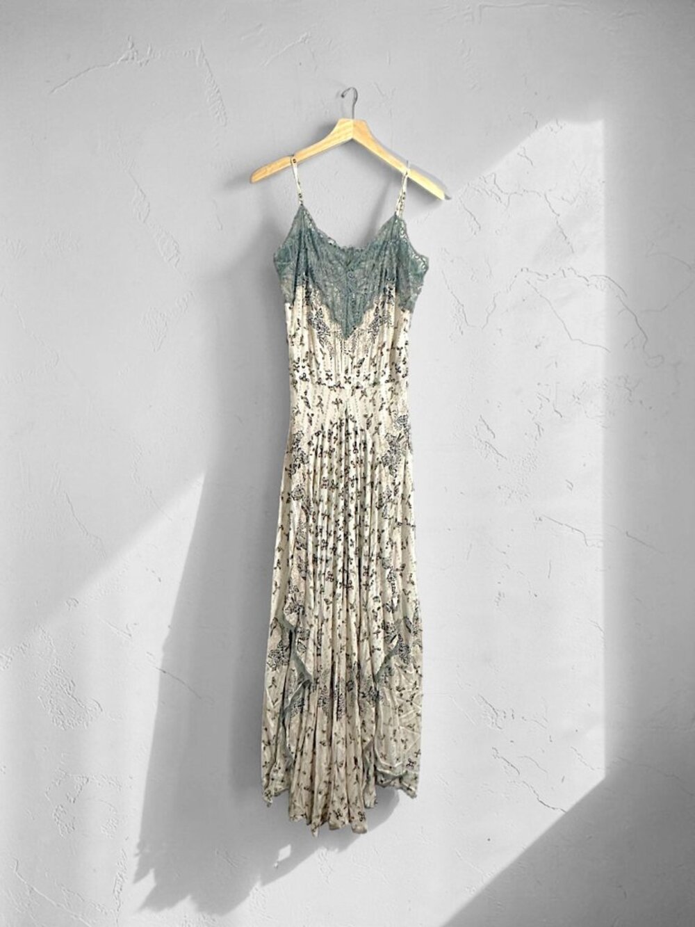 Poupette St Barth Elora Maxi Dress Black Parrot Lace Size L NWT